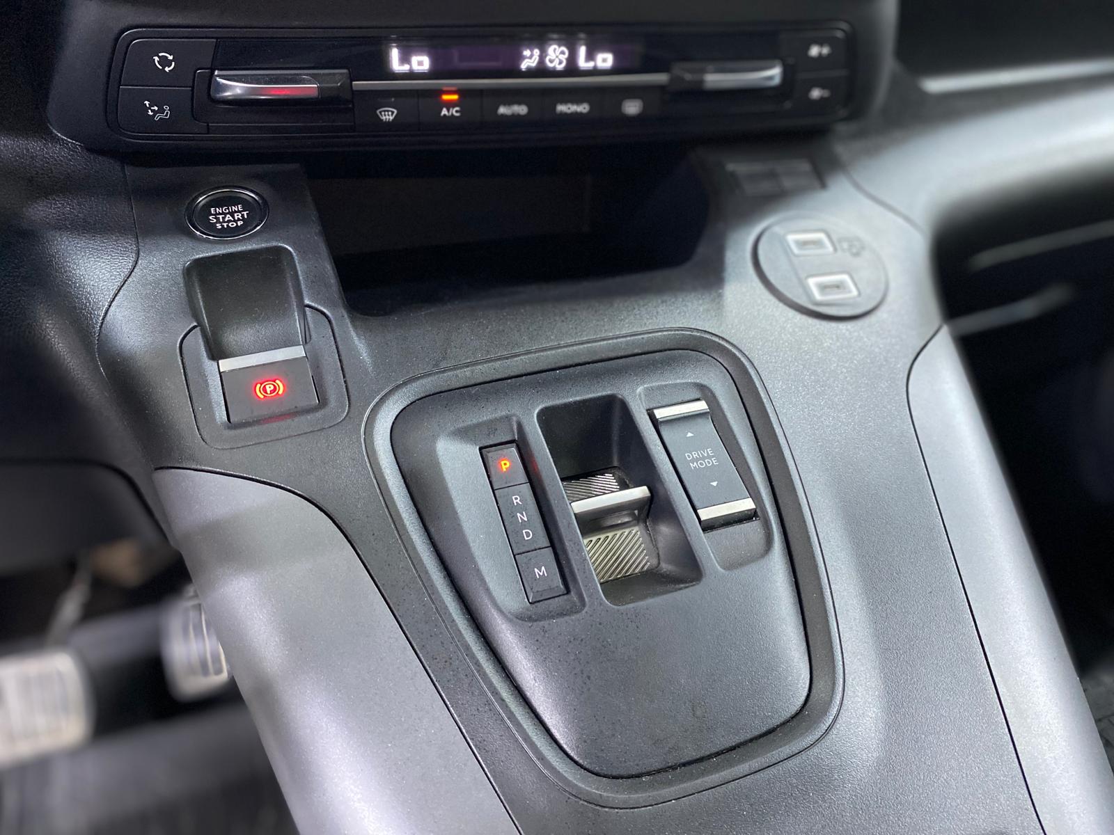 TOYOTA PROACE 9